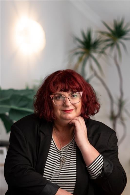Carrie Hutchinson